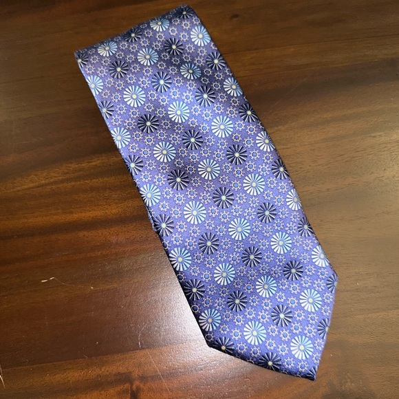 ERMENEGILDO ZEGNA Navy Cream Abstrack Floral Silk Tie - Picture 1 of 5